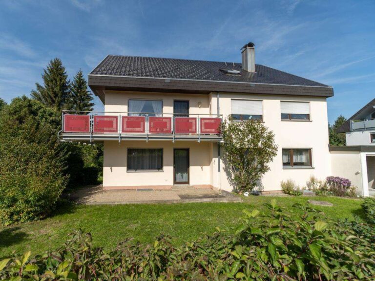 4-Zimmer-Wohnung mit Terrasse