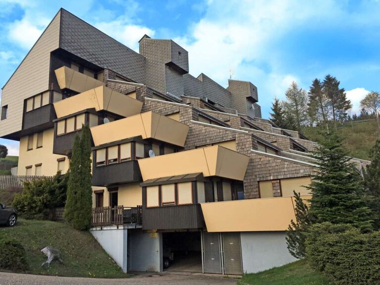 Schicke Ferienwohnung mit Blick auf den Schwarzwald