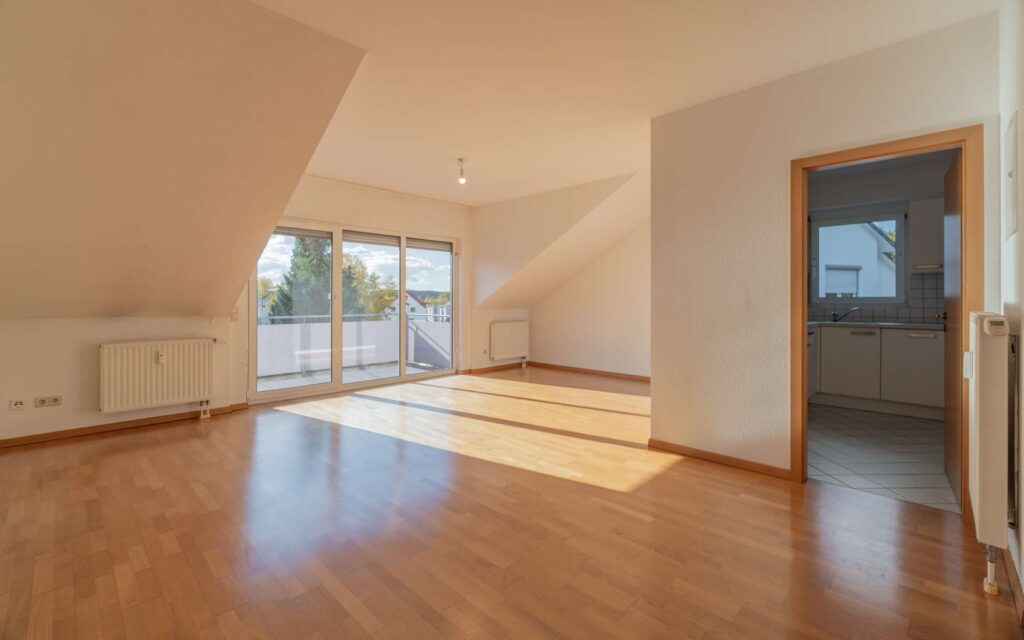 Sonnige Aussichten inklusive – Charmante 2-Zimmer-Wohnung mit Westbalkon
