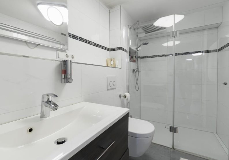 Badezimmer im UG