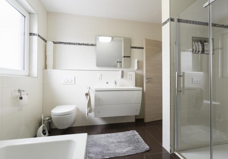 Badezimmer im DG